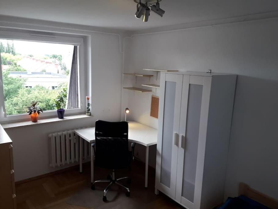 Azyl W Srodku Miasta Apartment *